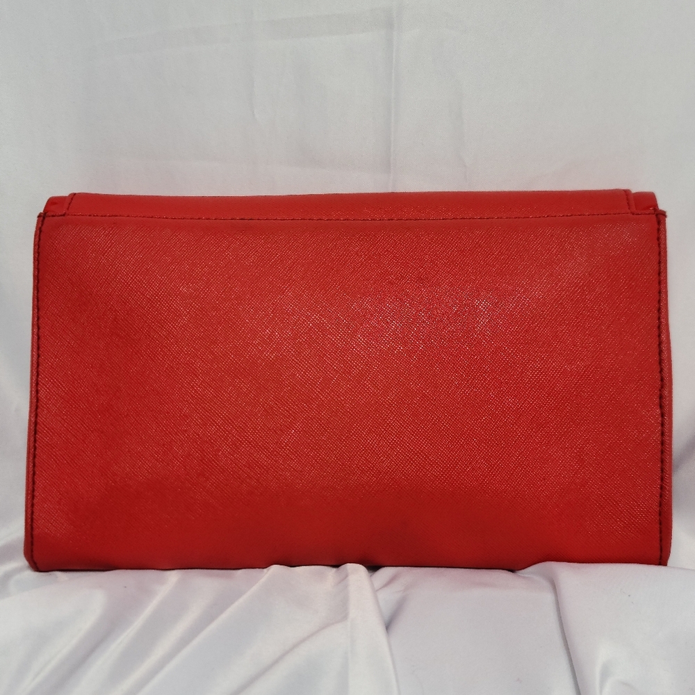 Red Bow-Accent Wristlet Clutch - Picture 4 of 12